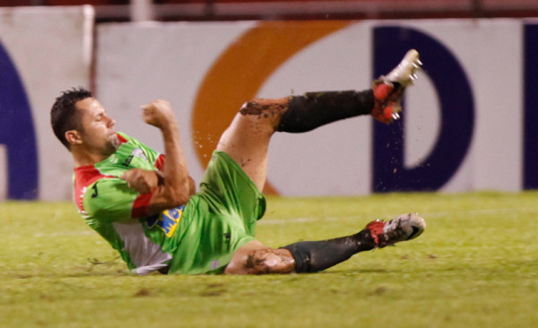 FOTO: La polémica celebración de Alfredo Mejía ante Motagua