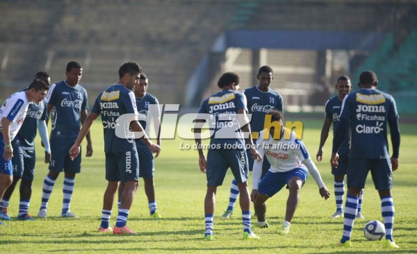 Honduras afina preparación en el estadio Olímpico