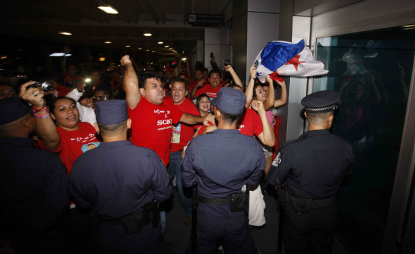 El color en Panamá tras la llegada de Honduras.