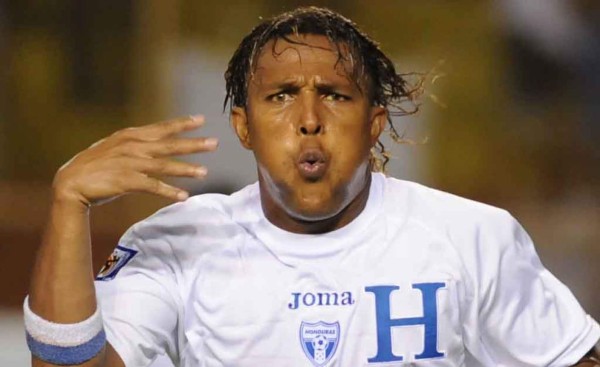 Los looks de Carlos Pavón durante su carrera