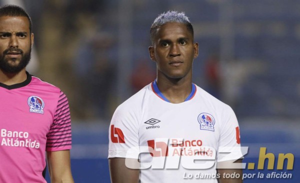 Fotos: Los seis jugadores del Olimpia que entrenaron antes del partido y la dedicatoria de Eddie