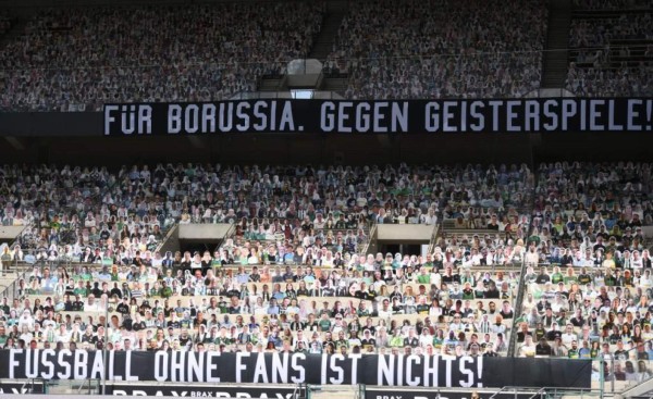 El Borussia Mönchengladbach llena su espectacular estadio con aficionados de cartón