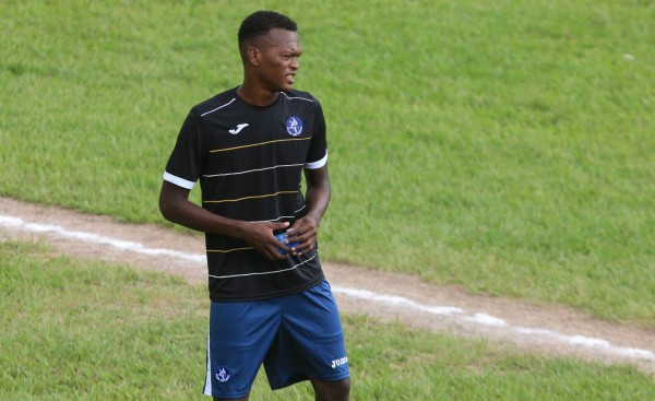 ¡Sin trabajo! La gran cantidad de futbolistas hondureños con calidad y experiencia que no tienen equipo