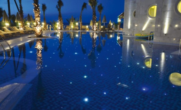 Las 'locuras' que implementó Messi en uno de sus hoteles y es furor en España: un Dj podrá tocar bajo el agua