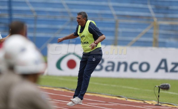 No viste en TV: La furia de Arboleda, euforia de Diego en un clásico de patadas