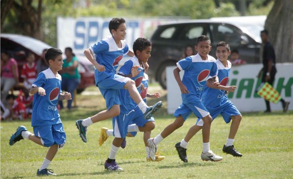Copa Gatorade definidos los finalistas de la Zona del Valle de Sula , San Pedro Sula y Atlántida