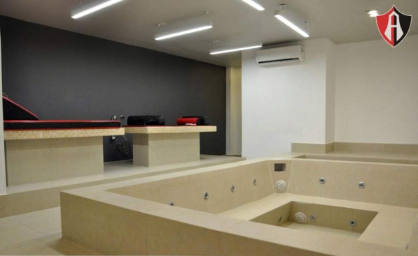 ¡De lujo! Esta es la nueva casa del hondureño Cristian Cálix en México