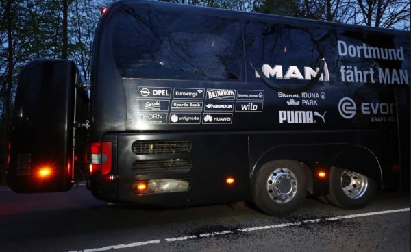 Así quedó el autobús del Borussia Dortmund tras la explosión