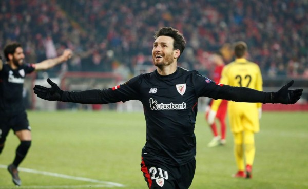 Aritz Aduriz escribe su nombre entre los mejores goleadores de Europa.