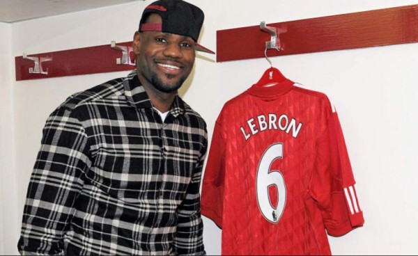 Los famosos y estrellas del deporte que apoyan a Liverpool y Tottenham en la final de Champions League