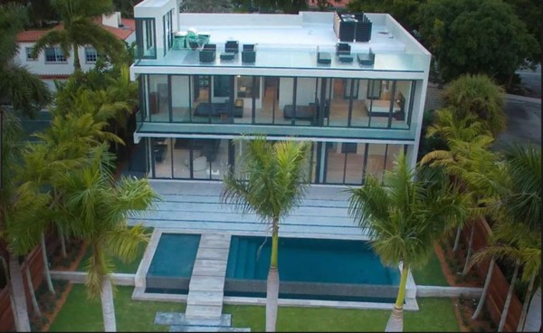 Las mansiones de los famosos que el huracán Irma podría destruir en Mimai