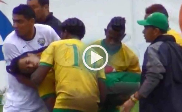 Portero de Boca Júnior agrede a jugador del Social Sol y lo manda al hospital en Honduras