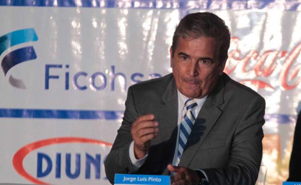 ENCUESTA: ¿Cómó crees que le vaya a Jorge Luis Pinto en su debut con Honduras?