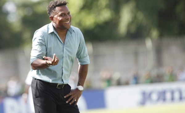 Carlos Pavón: 'Platense se vino a meter atrás'