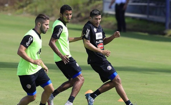 Costa Rica inicia entrenamientos y mira con respeto a Haití