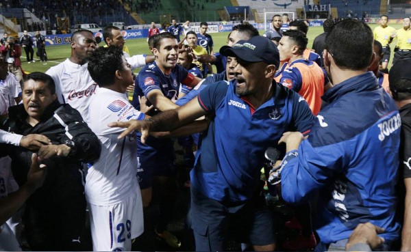 ¡Clásico Olimpia-Motagua se juega el lunes en Tegucigalpa!