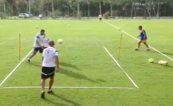 VIDEO: Espectacular jugada de Gignac en entrenamiento de Tigres