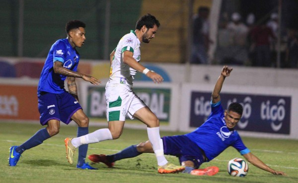 VIDEO: El controversial penal que clasificó a Platense a la final