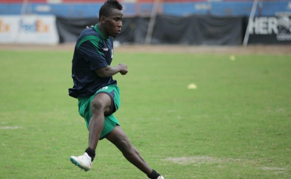 Roberto Riascos: 'Quiero superar a Rubilio Castillo'