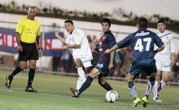 Ambientazo en juego benéfico para Enrique Reneau