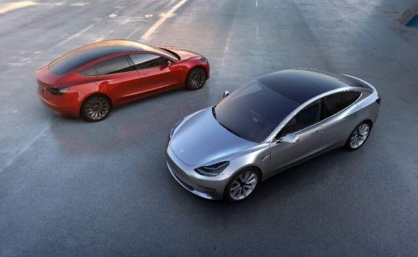 Tesla recibe 276.000 pedidos del nuevo ‘Model 3′ en tres días