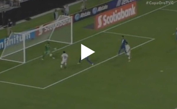 VIDEO: Impresionante atajada de Paulo Motta ante México