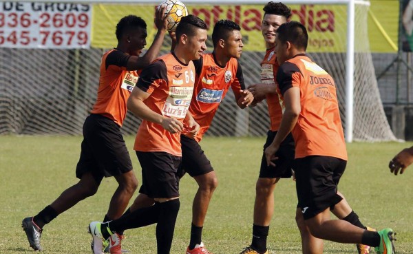 Carlos Pavón y Marathón buscarán en Juticalpa acabar con mala racha fuera