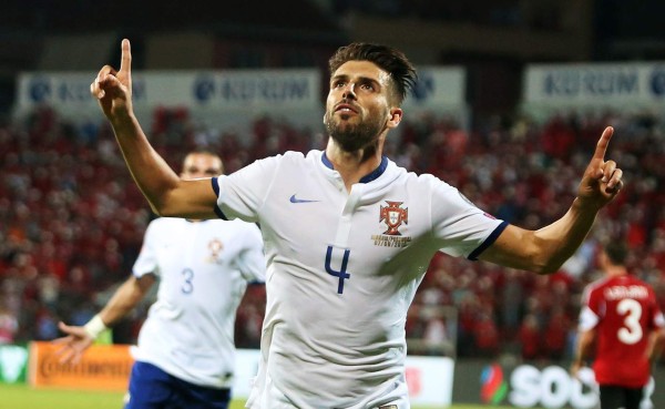 Portugal pone de rodillas a Albania con un gol en el último minuto