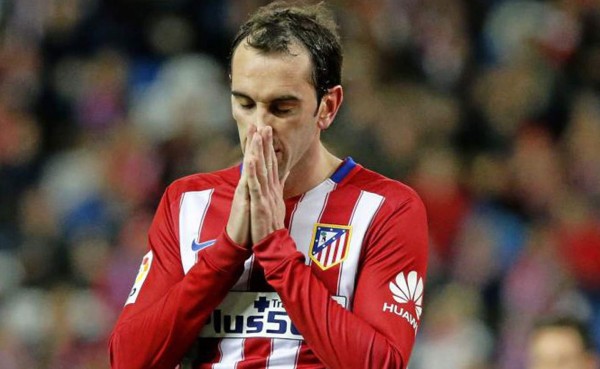 Godín se entrenó con el Atlético después de su baja por gastroenteritis