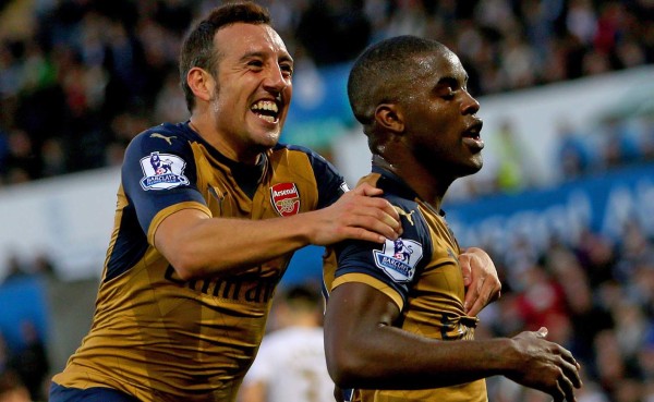 Joel Campbell marcó un gol en la victoria del Arsenal ante el Swansea City