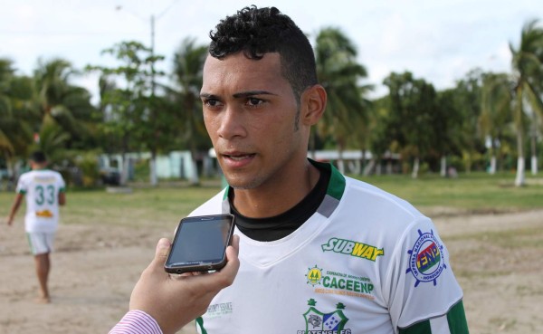 Panañemo Omar Jaén realiza prueba en el Platense