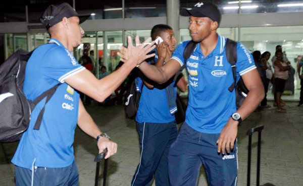 Segundo grupo de Honduras llega a San Pedro Sula tras amistoso
