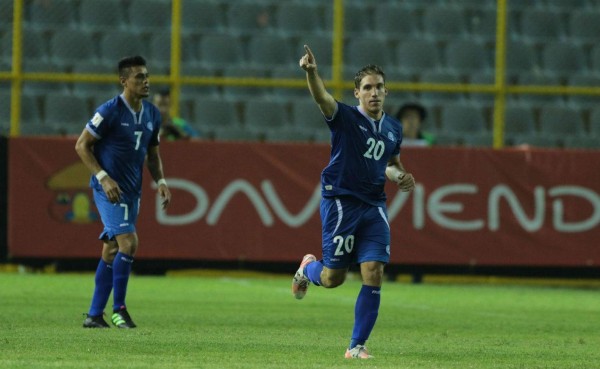 Afición culpa tanto a Donis como a Figueroa por gol salvadoreño