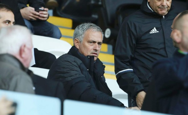 Mourinho explota contra dos de sus jugadores que se autoborraron