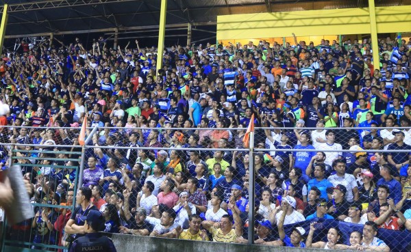 VIDEO: El tremendo ambiente que se vivió en la final en El Progreso