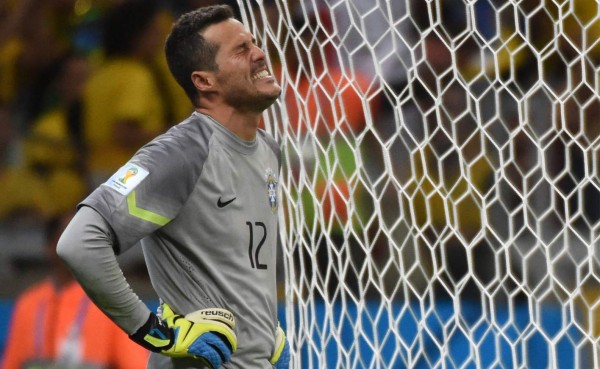 Julio César dice adiós a Brasil: 'Llegó el momento de otros arqueros'