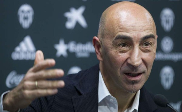 Valencia destituye a su entrenador Pako Ayestarán por malos resultados&nbsp;