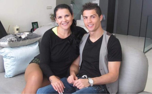 Hermana de Cristiano Ronaldo salió en defensa del futbolista