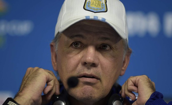VIDEO: Periodista brasileño a Sabella: 'Decime qué se siente'