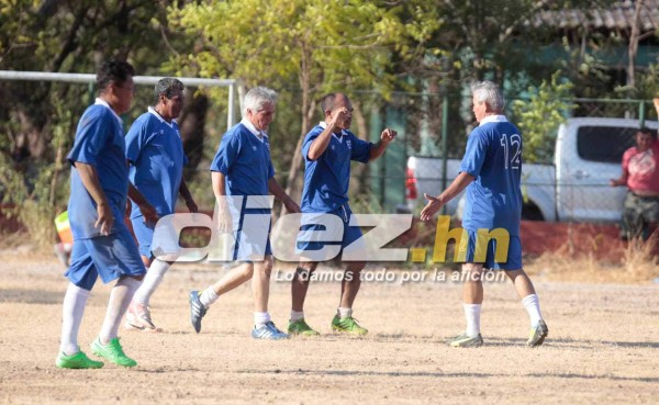 Así fue el partido entre leyendas entre Honduras y El Salvador en Alianza, Valle