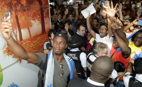 Drogba llega a Montreal en plan súper estrella y genera el delirio