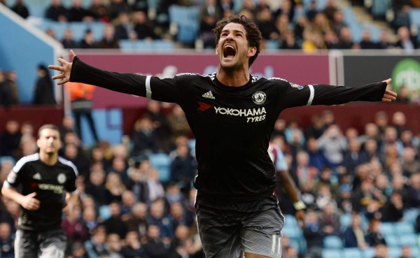 Pato anota en su debut con el Chelsea en la goleada ante el Aston Villa