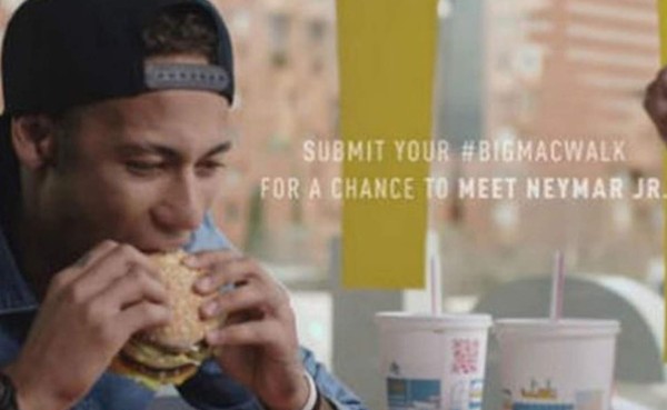 Retiran publicidad de Neymar por 'violar la santidad' de La Meca