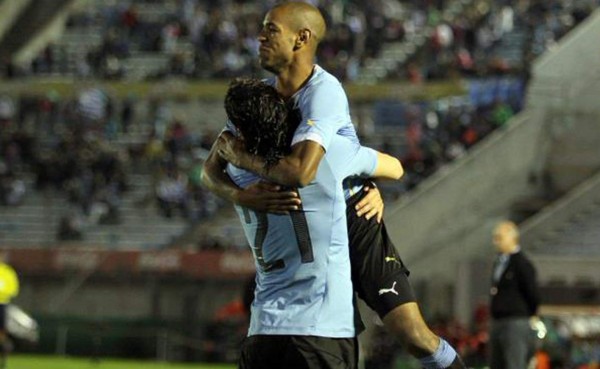 Uruguay vapulea a la selección de Guatemala en amistoso
