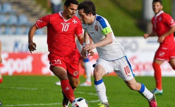 República Checa, dirigida por un activo Rosicky, golea a Malta