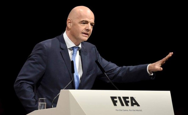 Infantino, conmocionado por el ataque suicida en un estadio al sur de Bagdad