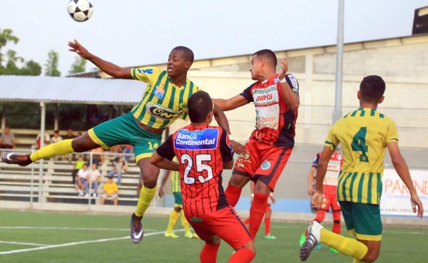 Parrillas One se impone ante Deportes Savio y pasa a liderar el Ascenso