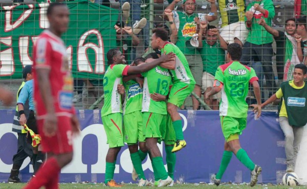 ¡Marathón gana y se salva del descenso!