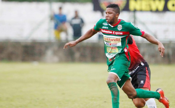 William Zapata sobre Josimar: 'Es una persona que cobra muy bien los penales'