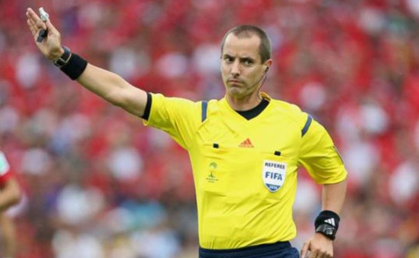 ¿Quién es Mark Geiger?, el polémico árbitro que pitará el México-Honduras en el Azteca